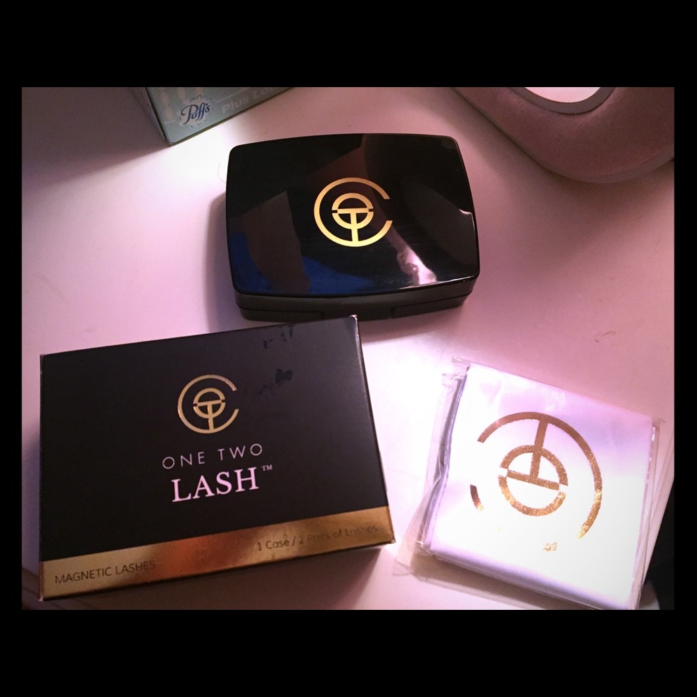 ❤️One Two Cosmetics Magnetic Lashes New❤️