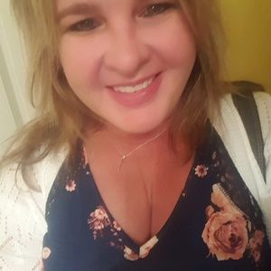 Meet your Posher, Carol