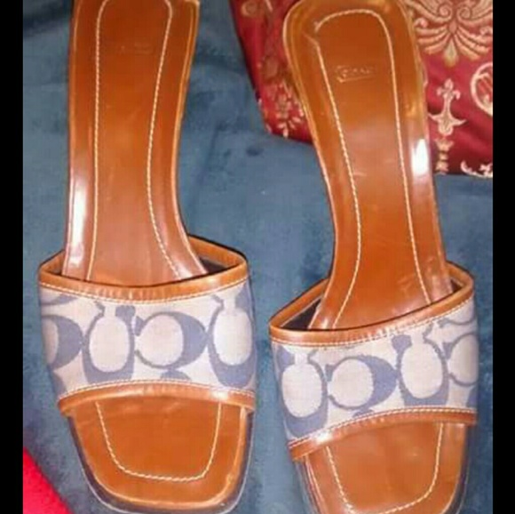 Coach - Picture 2 of 2