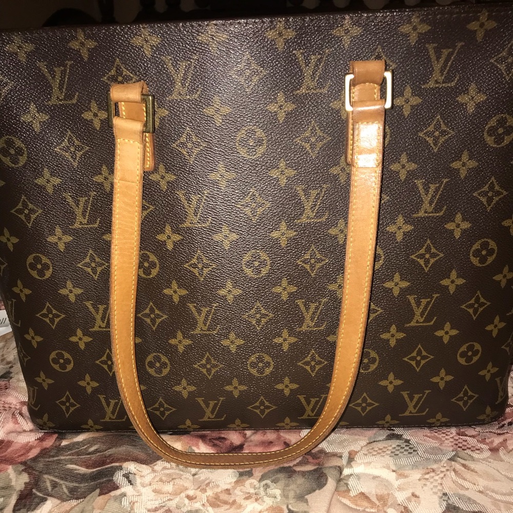 ❤️🎁New Authentic Louis Vuitton Luco Tote😘❤️