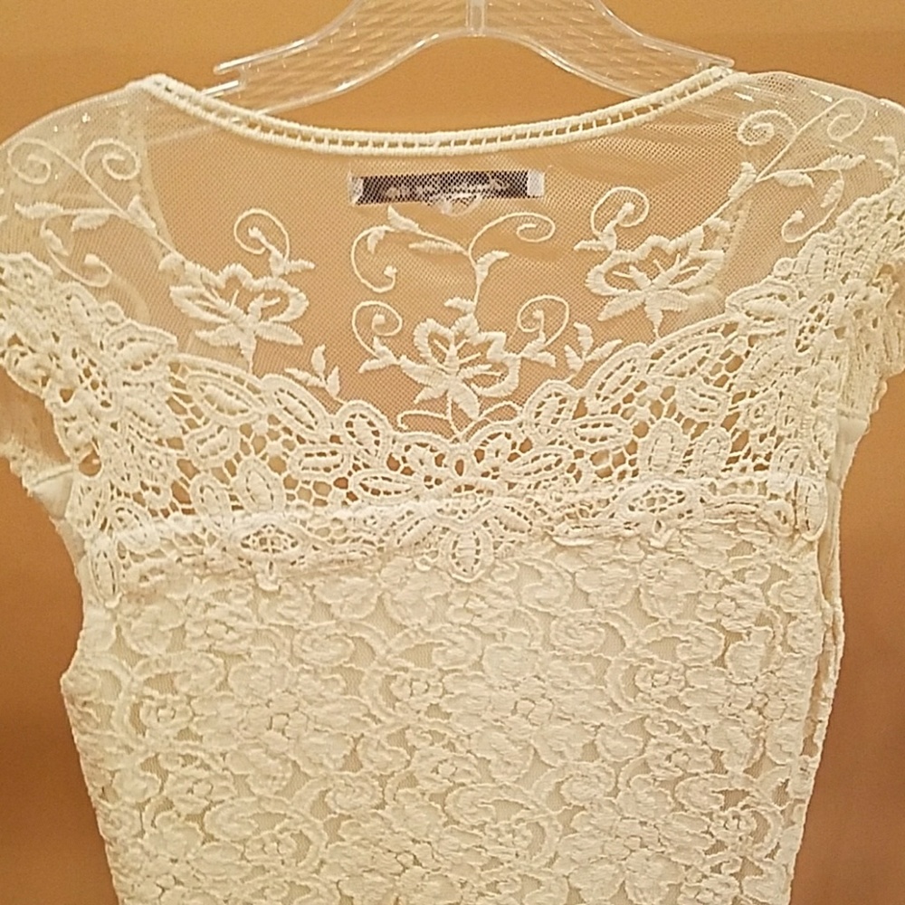 Dress - Picture 4 of 4