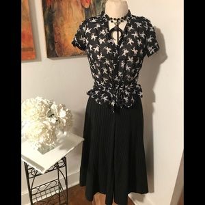 Blk/wht pinstripe low-rise wide leg crop pant