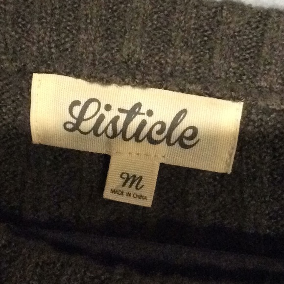Boutique brand ! Sweater dress longer length - Picture 1 of 3