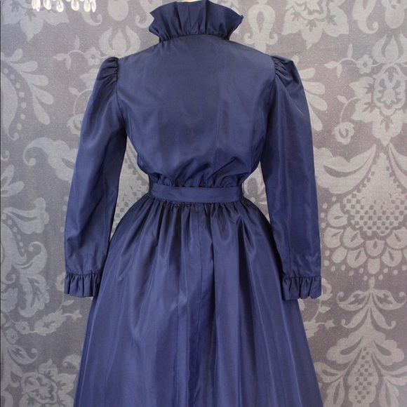 SOLD 1960 VINTAGE HOSTESS BALL GOWN - Picture 4 of 5