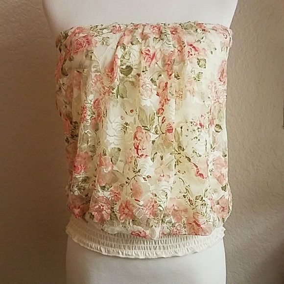 Strapless Romantic Top - Picture 1 of 3