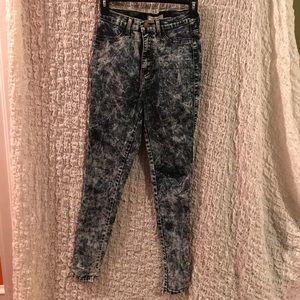 High waisted acid wash jeans