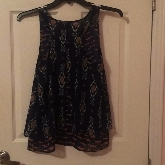 Aztec shirt - Picture 2 of 4