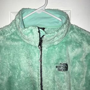 Woman’s north face jacket