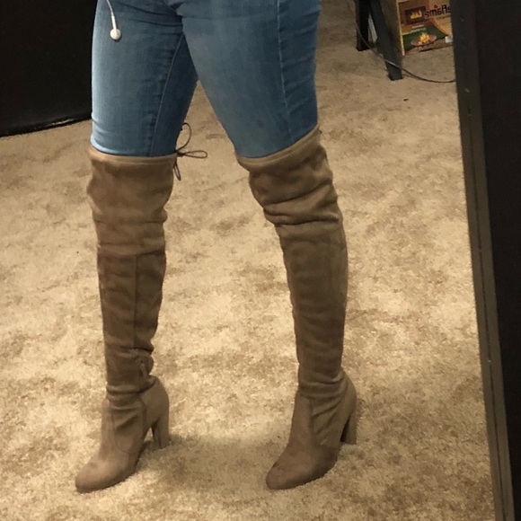 High boots - Picture 2 of 3