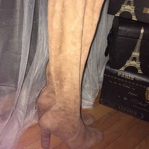 Steve Madden “emotions boots” new never worn size9