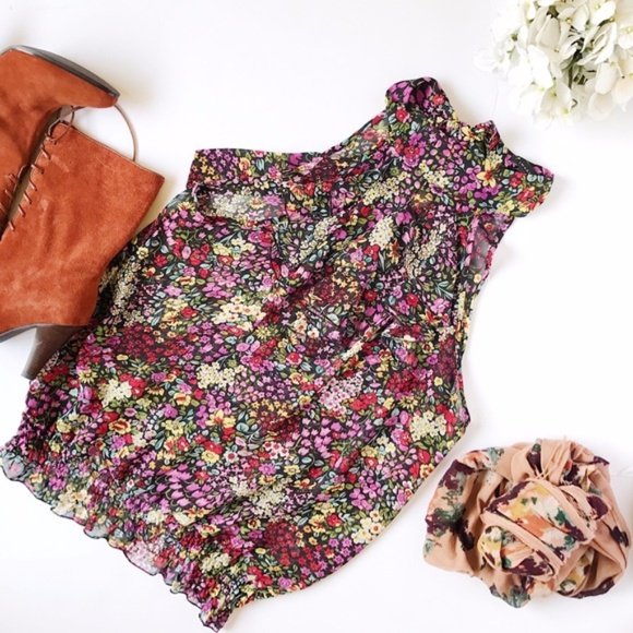 Forever 21 Sheer Floral Top - Picture 3 of 3