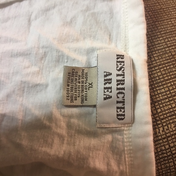 🔴RESTRICTED AREA Shirt Pullover w/ScrunchedSleeve - Picture 5 of 5