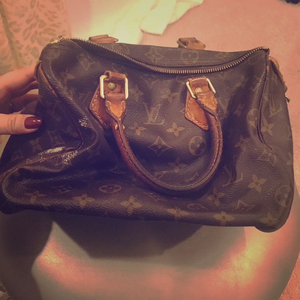 VINTAGE LOUIS VUITTON SPEEDY 25