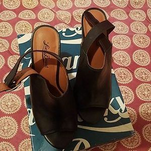 Black wedge sandals