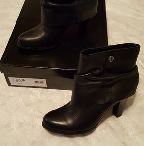 BCBG Black Leather Ankle Boots, Size 8 1/2 NIB