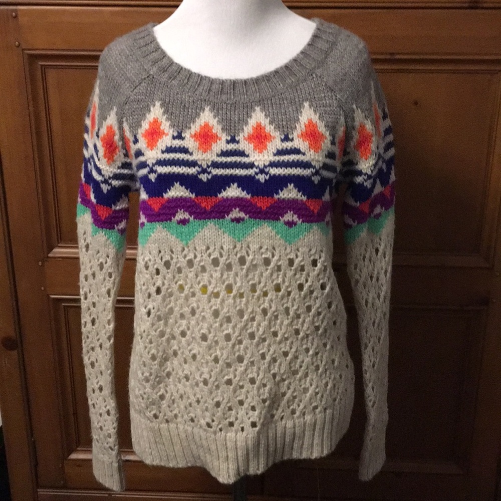 American Eagle sweater