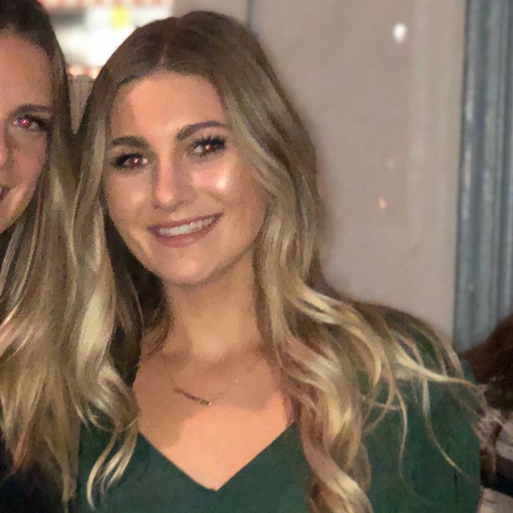 Meet your Posher, Emily