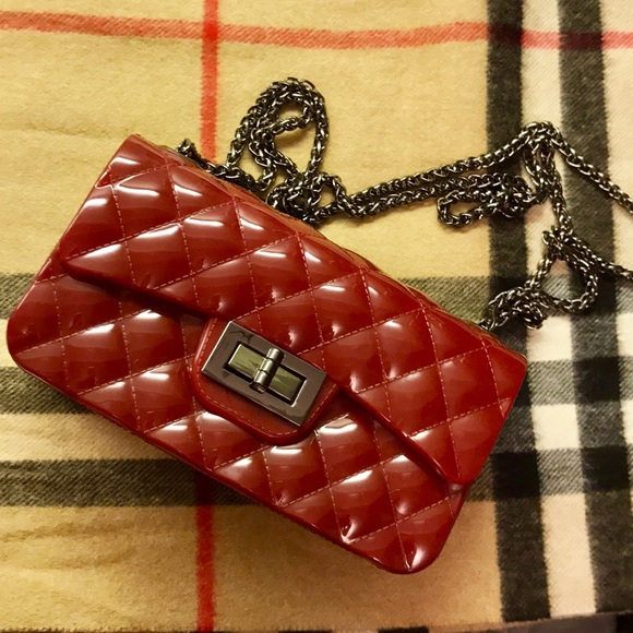 Quilted Jelly Bean Crossbody *vegan friendly * - Picture 1 of 4