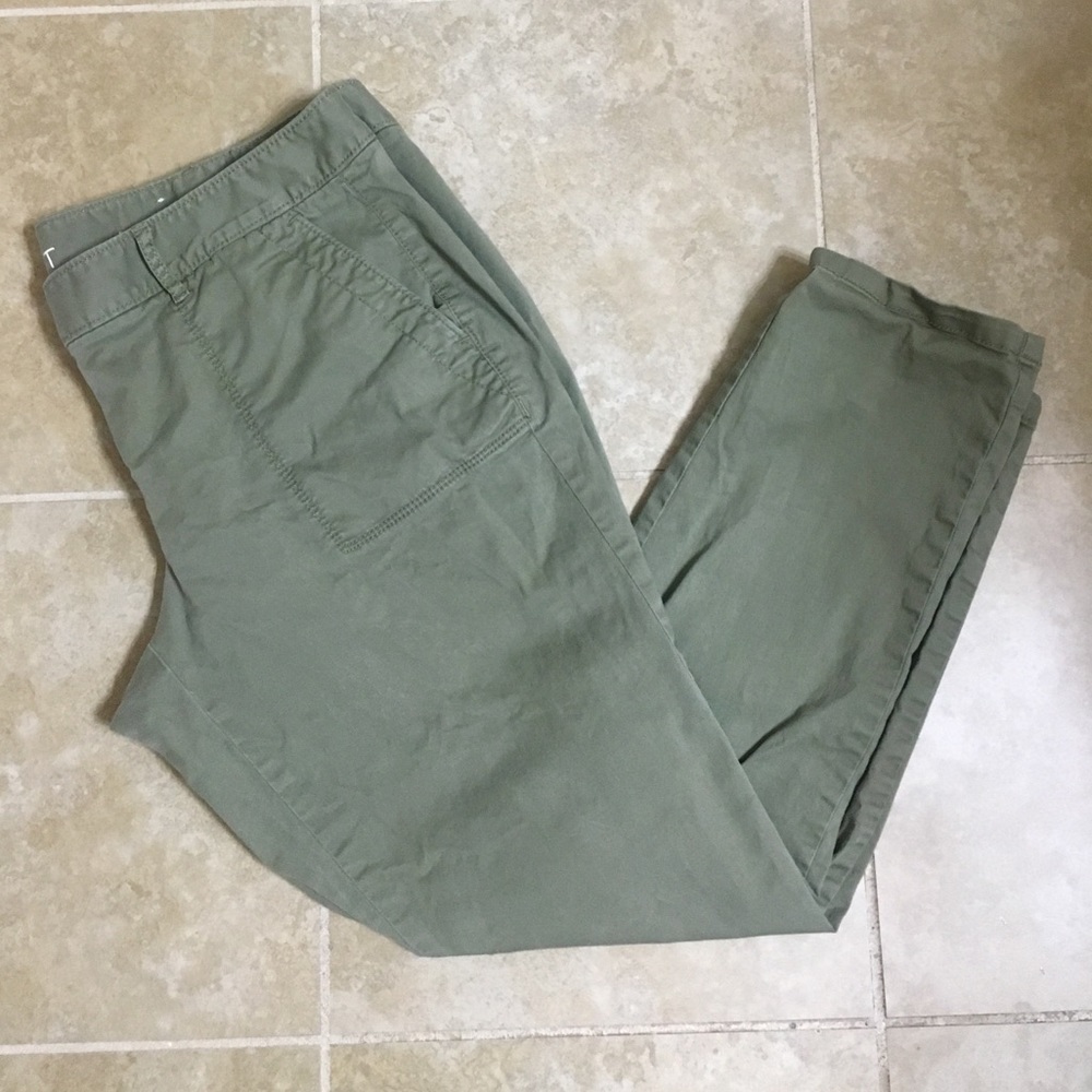 Green Relaxed Skinny khakis