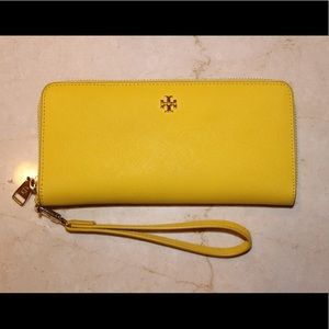 Tory Burch York Continental Wallet/Wristlet