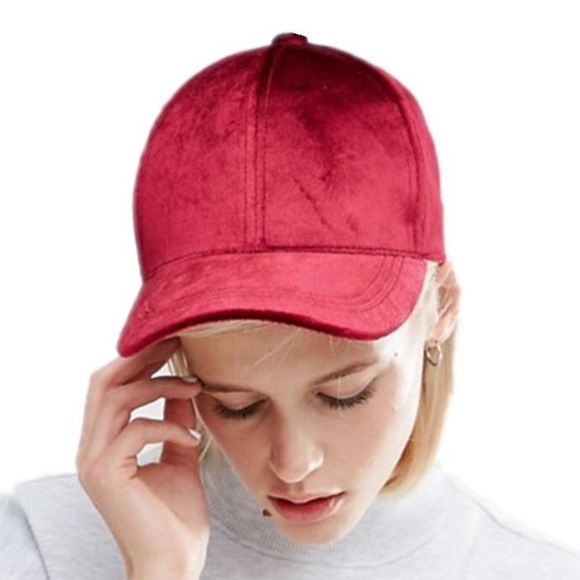 Rose velvet cap - Picture 2 of 5