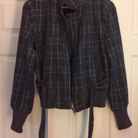 Guess Bomber Jacket - Picture 3 of 3