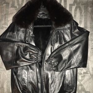 Black Leather jacket w/fur collar