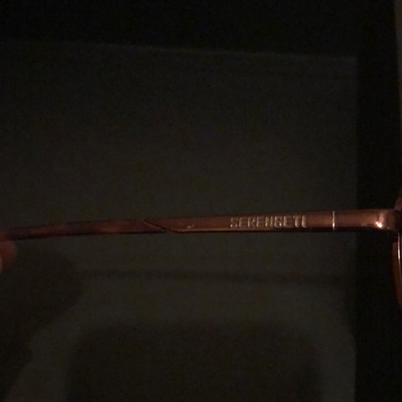 Vintage Serengeti aviator sunglasses - Picture 3 of 3