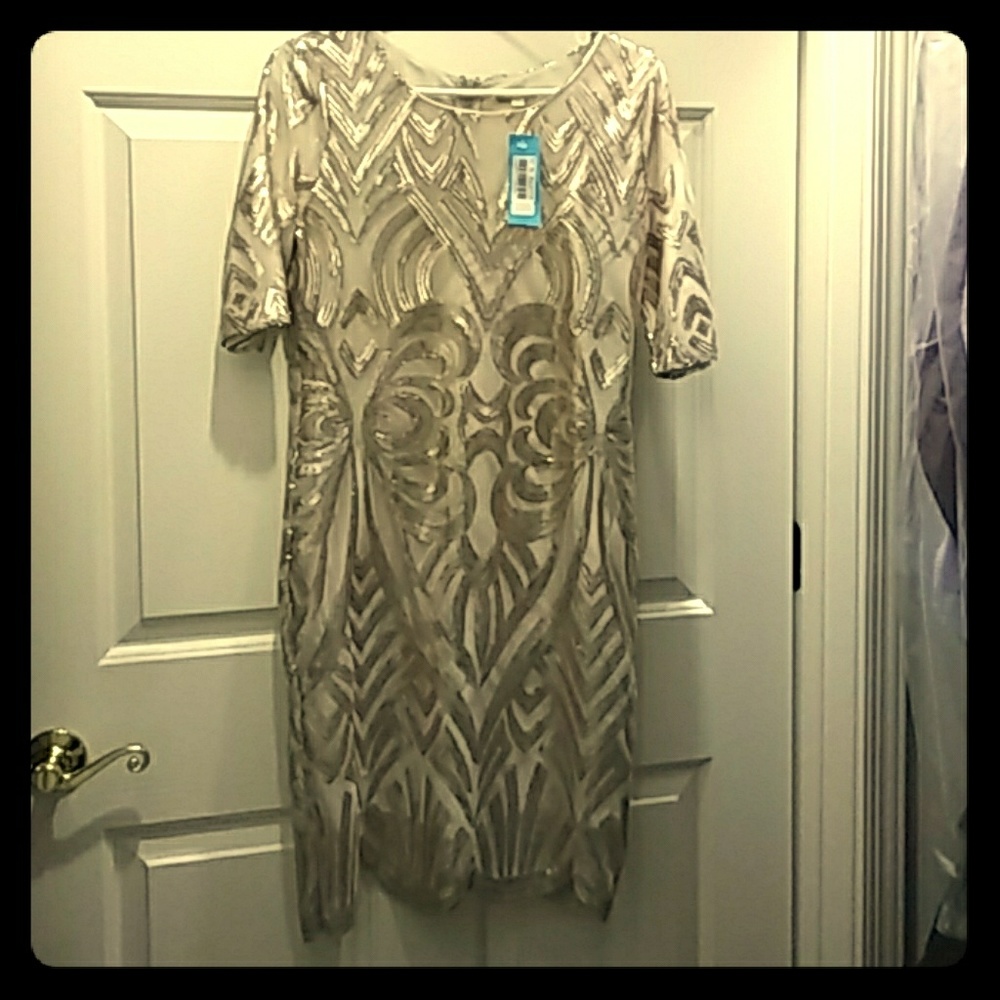 Gianni Bini Gold Champagne sequin dress