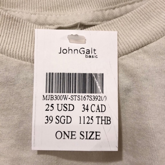 Brandy Melville Santa Monica Tee - Picture 2 of 2