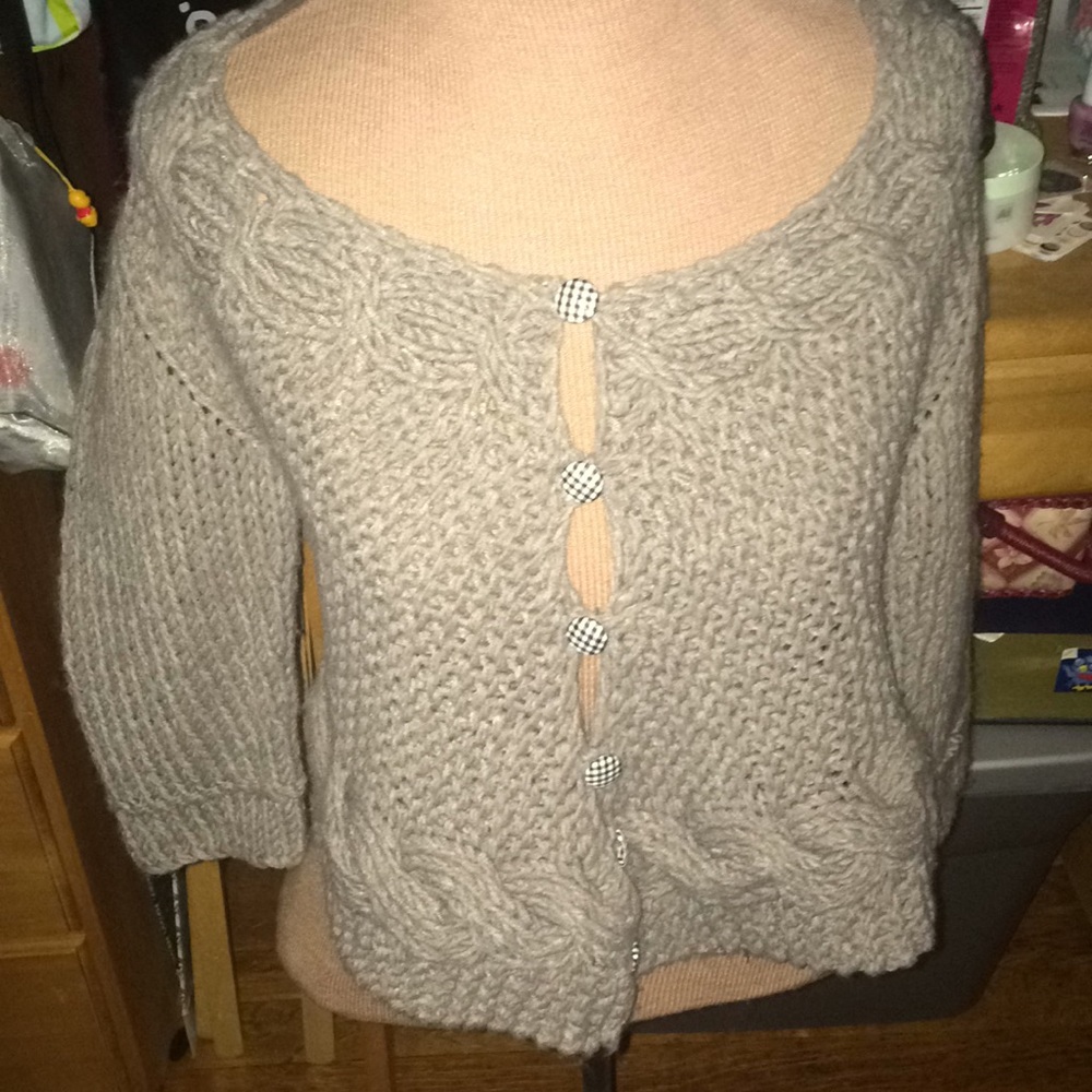 Adorable free people crop sweater