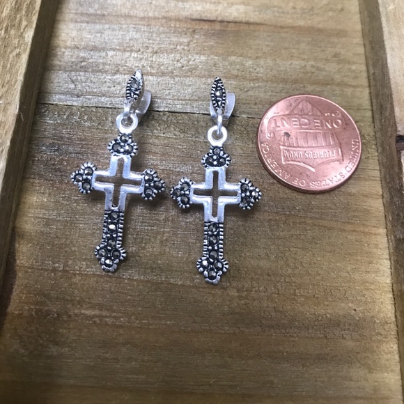 Earrings - Picture 6 of 6