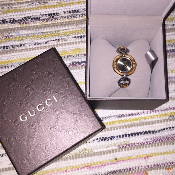 Gucci Bamboo bracelet watch EUC w/ original box - Picture 2 of 8