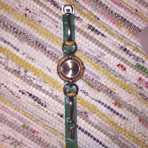 Gucci Bamboo bracelet watch EUC w/ original box - Picture 3 of 8