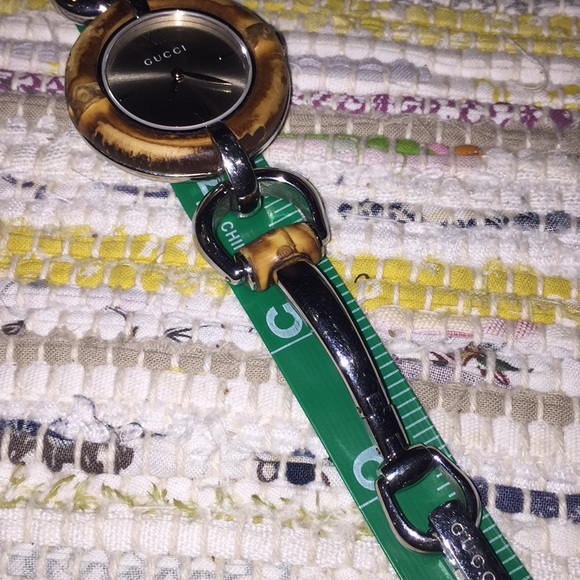 Gucci Bamboo bracelet watch EUC w/ original box - Picture 4 of 8