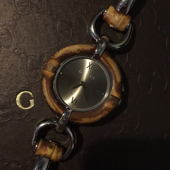Gucci Bamboo bracelet watch EUC w/ original box - Picture 7 of 8