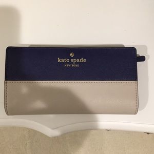 Kate Spade wallet (Cameron Street Stacy)