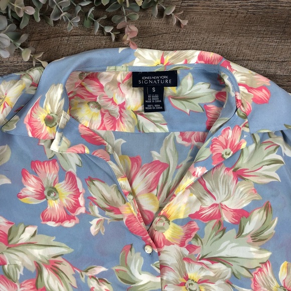 Jones New York Signature Button Down Top - Picture 4 of 6