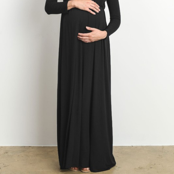 🌺1 LEFT🌺 Off Shoulder Maxi Maternity Dress - Picture 2 of 4