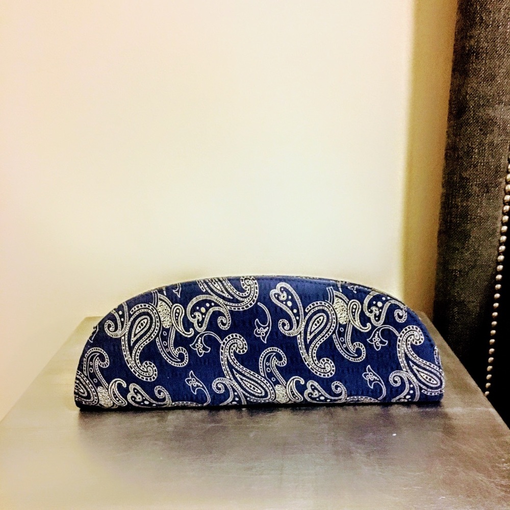 Gorgeous and stylish purse