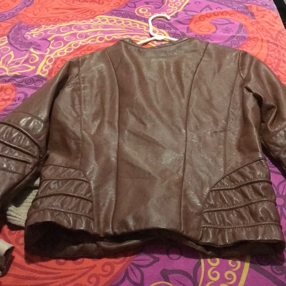 Brown jacket - Picture 2 of 4