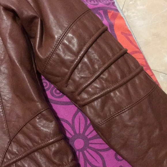 Brown jacket - Picture 3 of 4