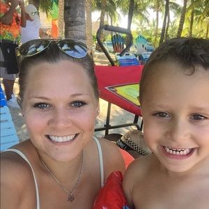 Meet your Posher, Donna