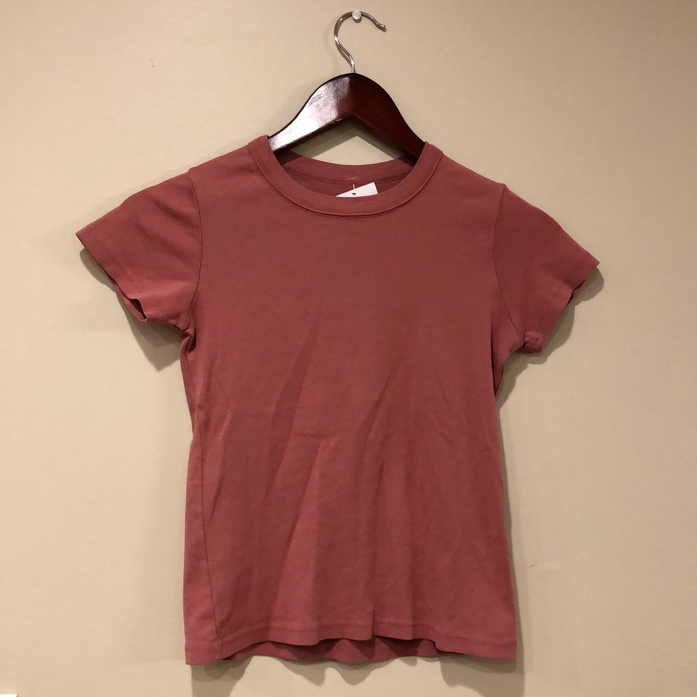 Brandy Melville Basic Coral Tee