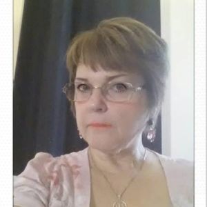 Meet your Posher, Vicki