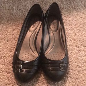 Black work shoes