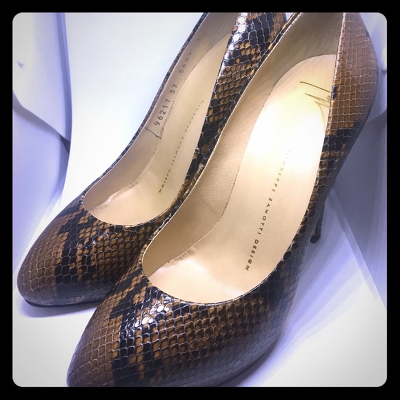 Giuseppe Zanotti Shoes - Giuseppe Zanotti Python Pumps