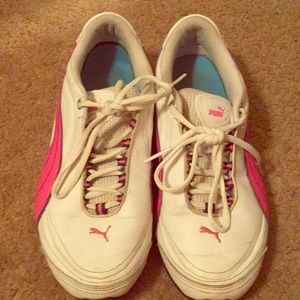 Size 9 1/2 pumas, pink and white.