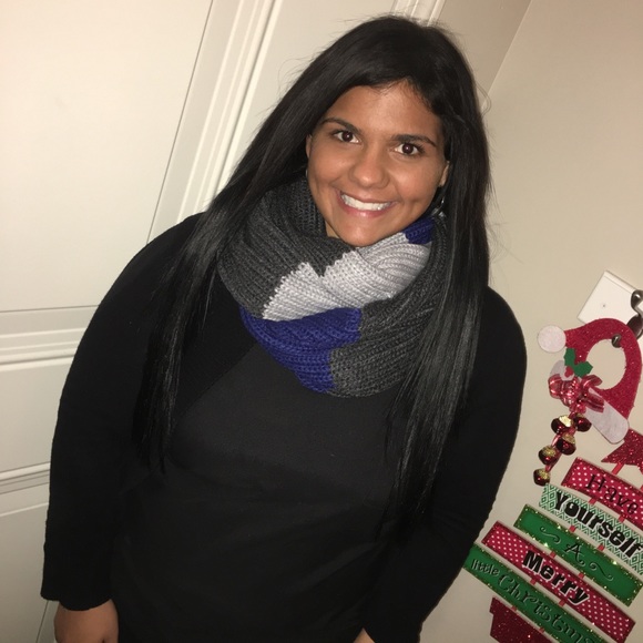 Michael Kors Knitted Scarf! New! - Picture 1 of 6