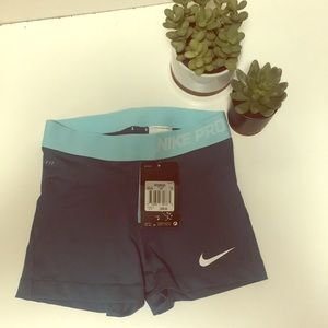 NWT Nike Pro Schorts